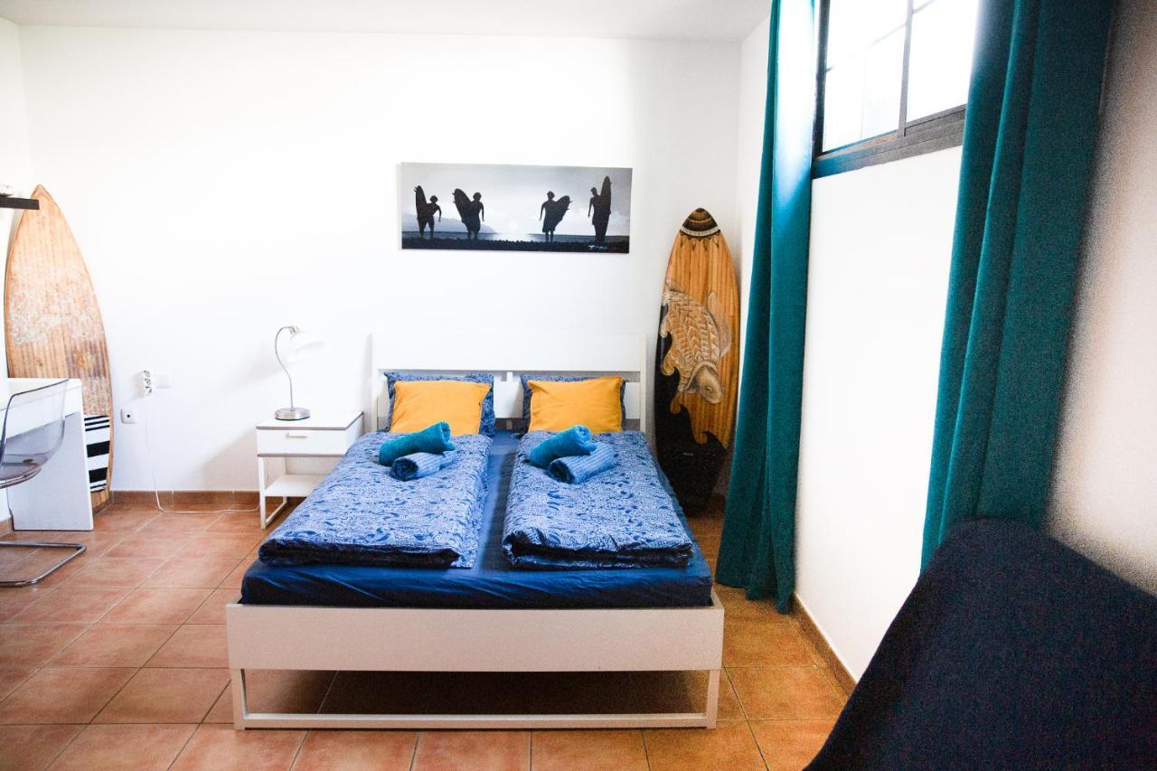 Surf Dream Surfhouse Hostel Corralejo Exterior photo